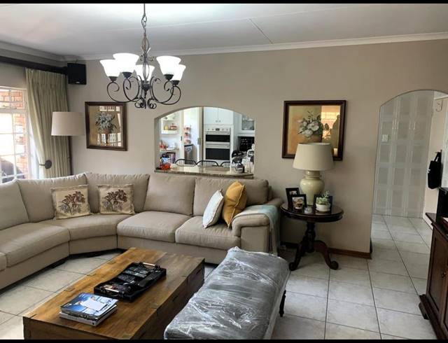 4 BEDROOM HOUSE FOR SALE IN SUNWARD PARK